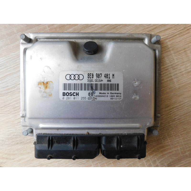 8E0907401M. AUDI  A6C5.Блок управління двигуном.