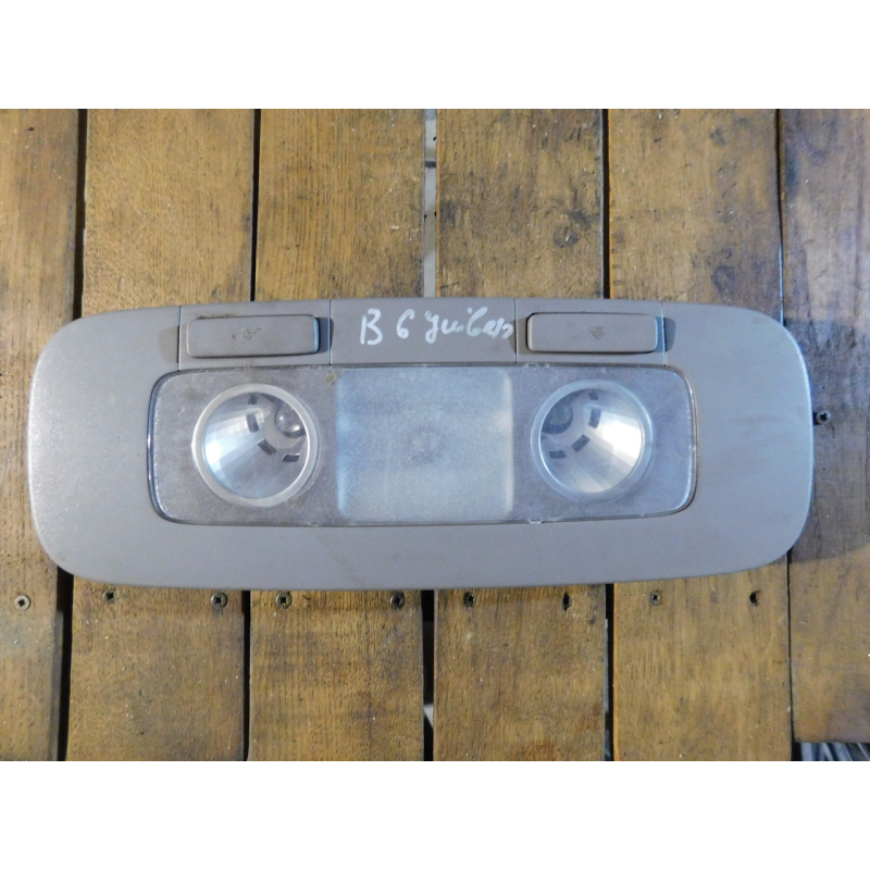 Плафон салону VW PASSAT B6 3C0947291C Плафон салону VW PASSAT B6 3C0947291C