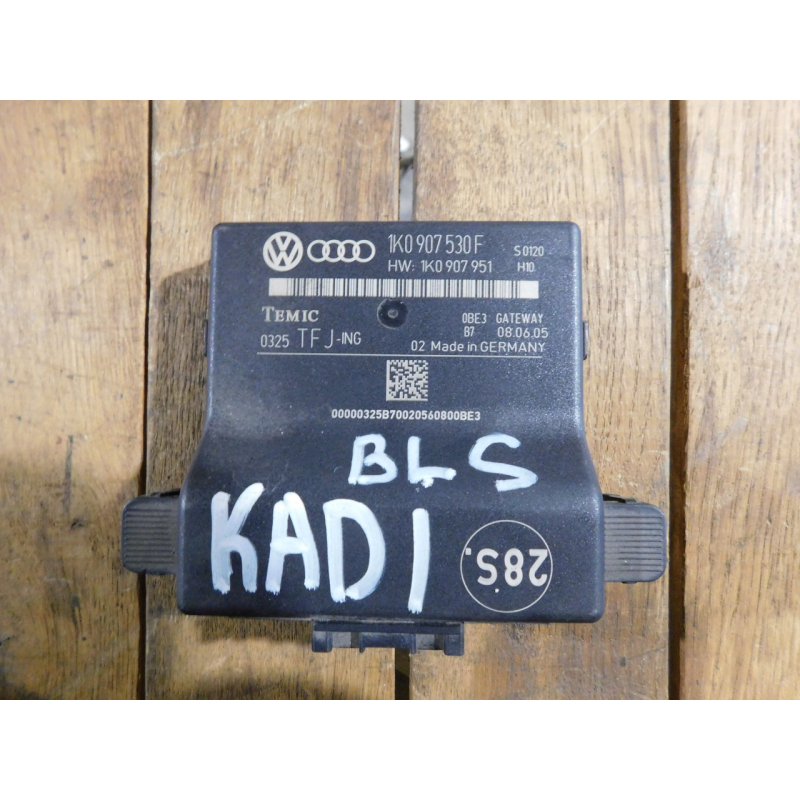 Блок управління інтерфейсом VW TOURAN 1.  2003-2010p.  1K0907530F.