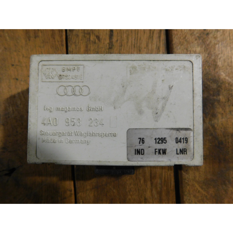 Блок управління імобілайзером 4A0953234. AUDI A4.