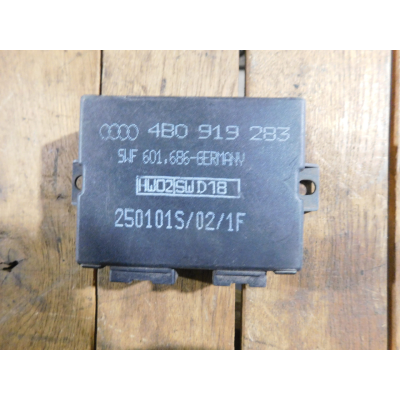 Блок керування парктроніком 4B0919283. AUDI A6C5.