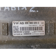 Блок керування двигуном VAG. 03E906023C.