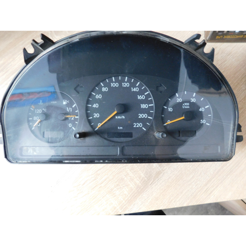 Панель приладів MERCEDES W163. A1635403011. Панель приладів MERCEDES W163. A1635403011.