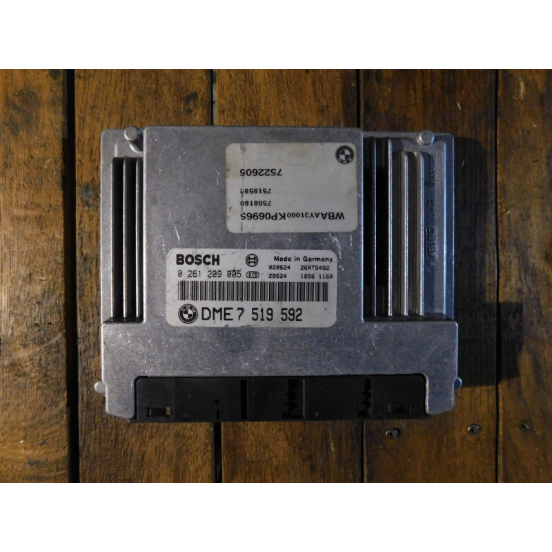 Блок управління двигуном BMW 3.  E46.  DME7519592.