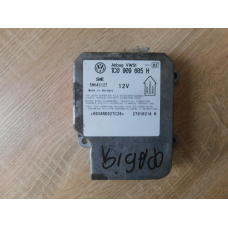 Блок керування AIRBAG  SKODA FABIA.  1C0909605H.