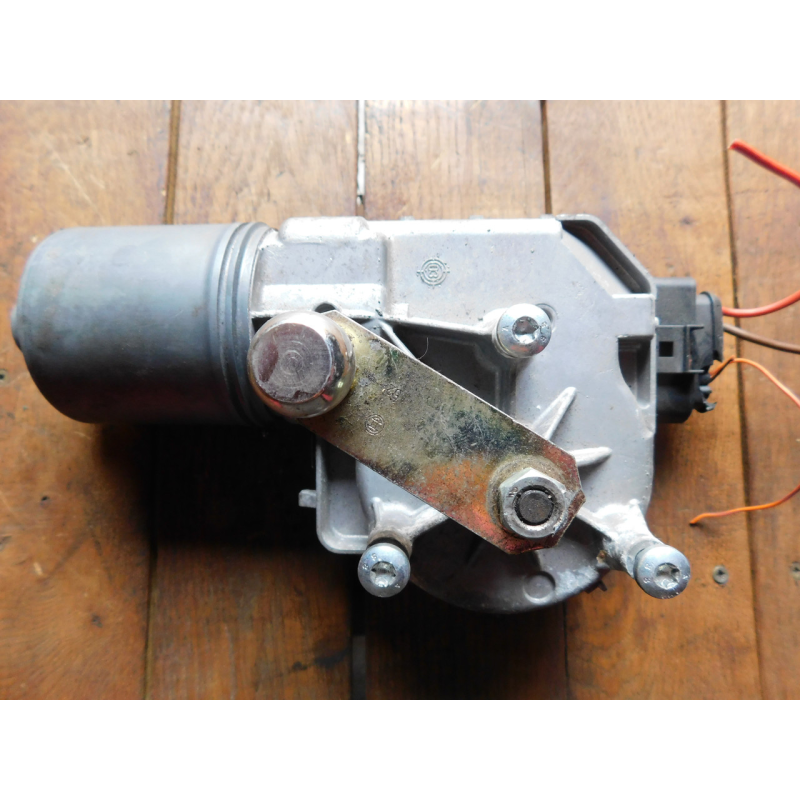 Моторчик склоочисника передній VW TOUAREG.  7L0955119L.