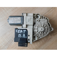Моторчик передній лівий SEAT IBIZA  3D. 6L2959802A.