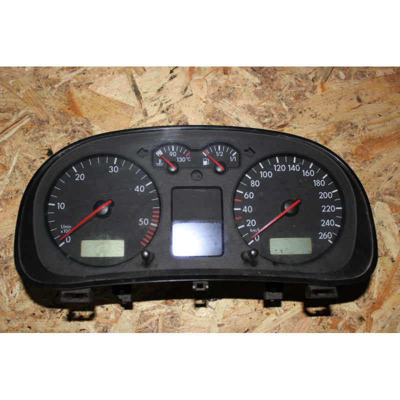 Панель приладів Golf 4 1J0 920 826 C