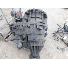 Роздавальна коробка МКПП.  NISSAN NAVARA  2.5DCI  2005-2015.  EA70A.