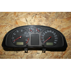 Панель приладів Volkswagen Passat B5 3B0 919 861 B