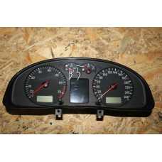 Панель приладів Volkswagen Passat B5 3B0 920 842