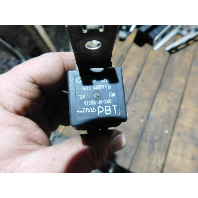 Реле  94BG14N089E1B. FORD MONDEO 3.