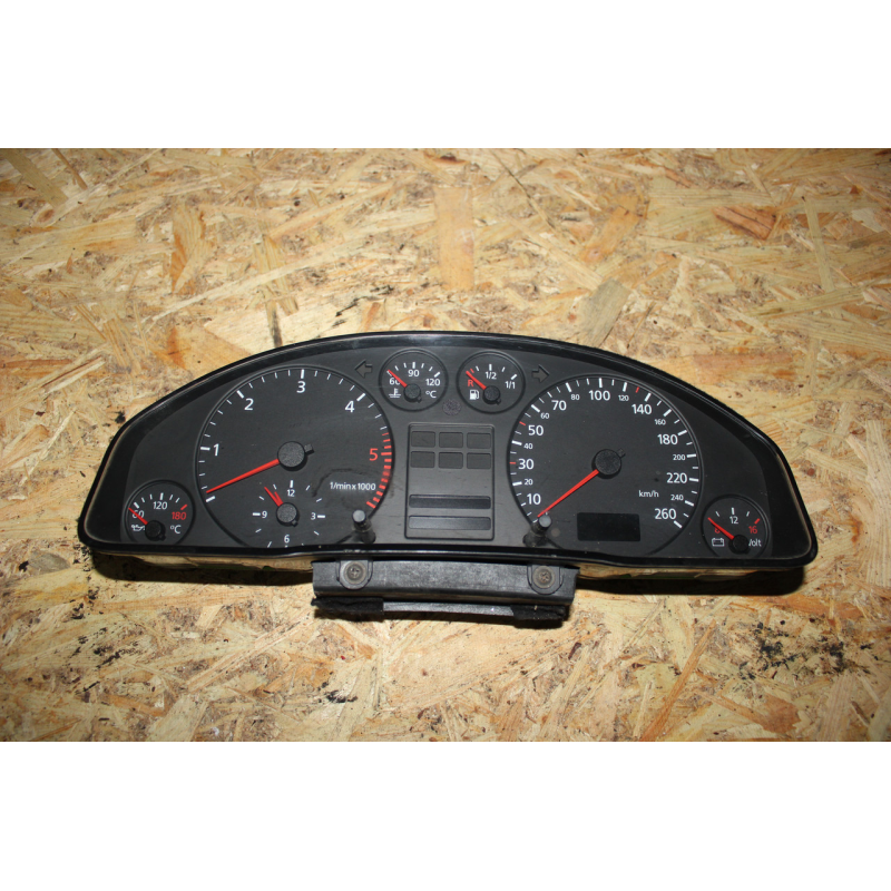 Панель приладів Audi A6C5 4B0 919 860 E