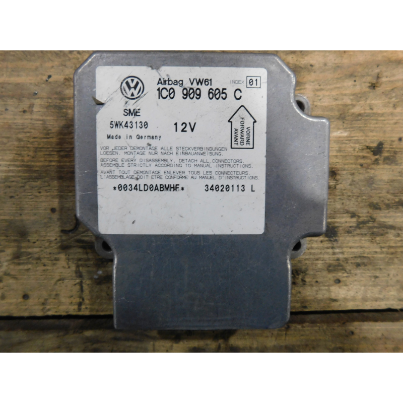Блок управління подушками безпекі AIRBAG. 1C0909605C.