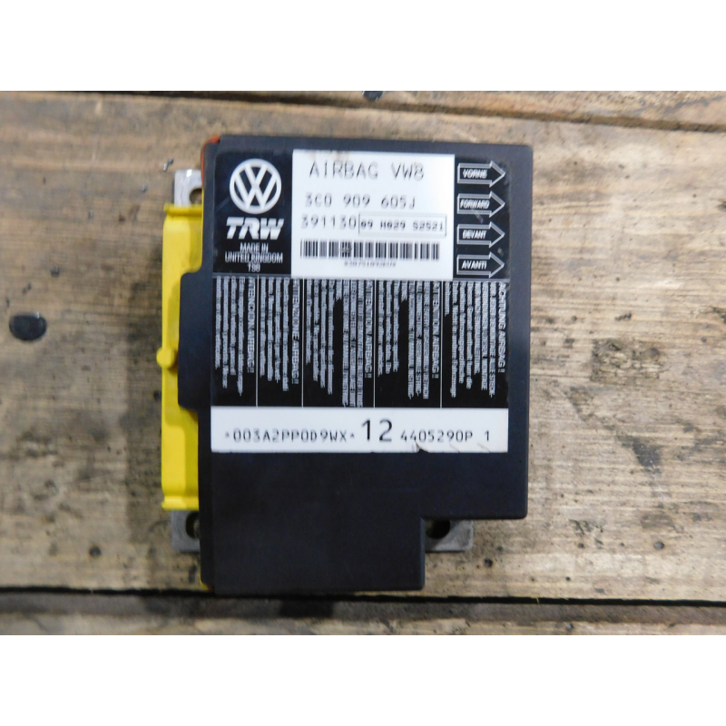 Блок керування подушками безпекі AIRBAG VW PASSAT B6.  3C0909605J.