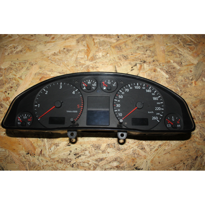 Панель приладів Audi A6C5 4B0 920 900 M