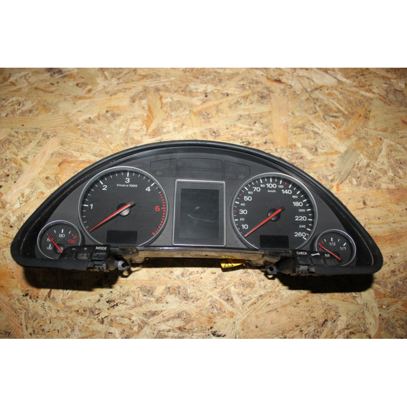 Панель приладів Audi A4 B6, A4 B7, 8E0 920 930 R