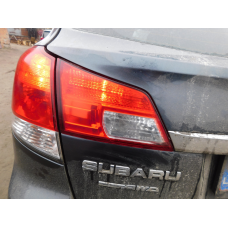 Фонарь задній лівий внутрішній оригінальний SUBARU  OUTBACK