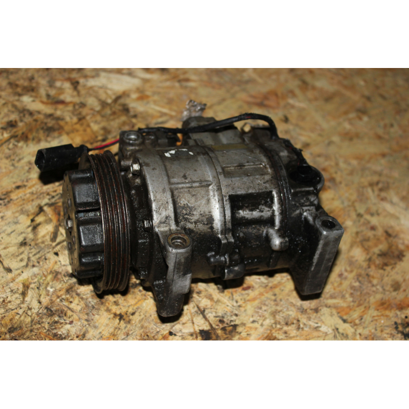 Компресор кондиціонера Audi A4B6, A6C5, 8E0 260 805 C Компресор кондиціонера Audi A4B6, A6C5, 8E0 260 805 C