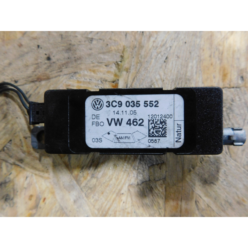 Підсилювач антени VW PASSAT B6. 3C9035552. Підсилювач антени VW PASSAT B6. 3C9035552.