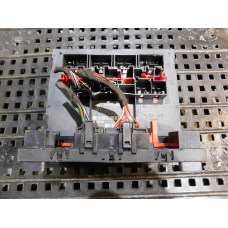 ЕЛЕКТРИЧНИЙ БЛОК ЗАПОБІЖНИКІВ VW. AUDI. 3C0937049J.