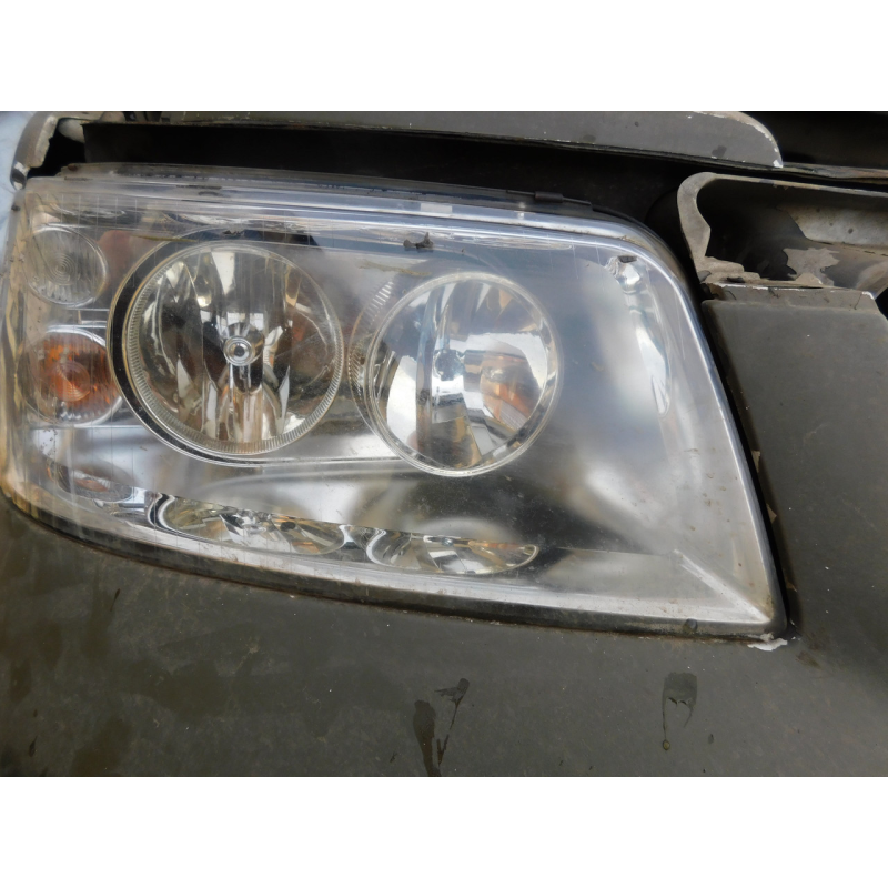 Фара передня права VW TRANSPORTER T5. 2003-2010p.
