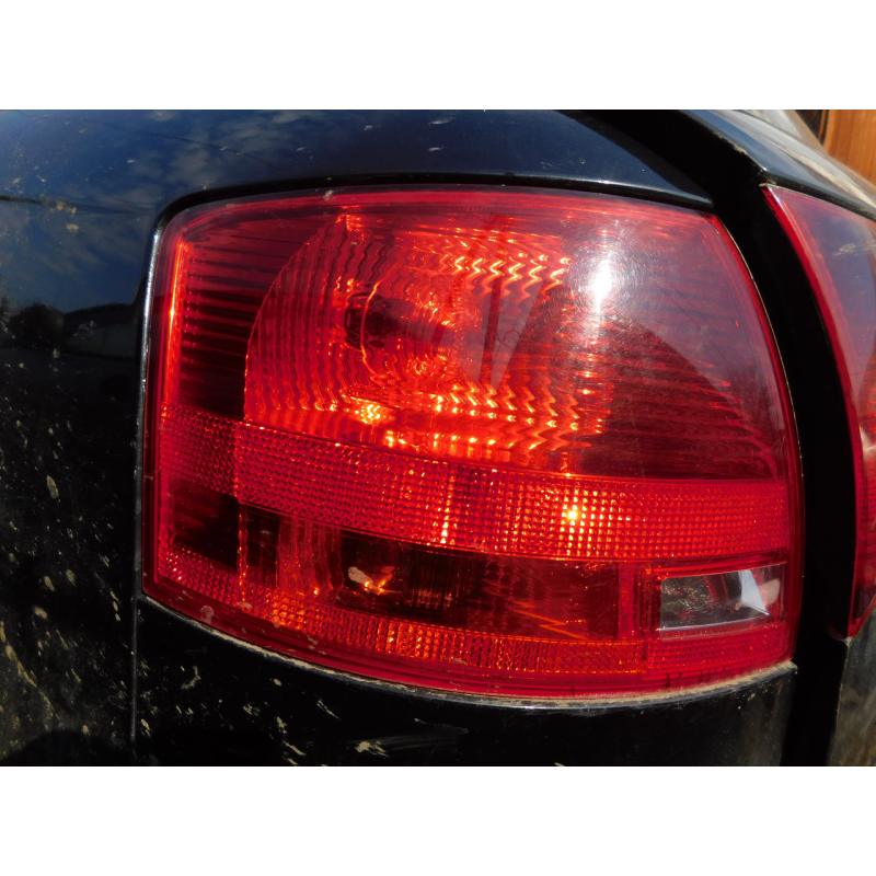 Фонарь задній лівий AUDI A4B7. Фонарь задній лівий AUDI A4B7.