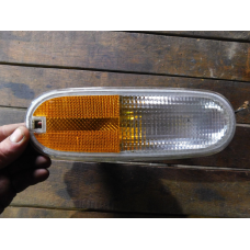 Поворот правий передній  VOLKSWAGEN NEW BITLE 3411607R.