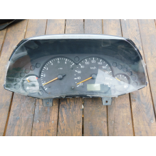 Панель приладів FORD FOCUS MK1. 98AP-108885-AA.