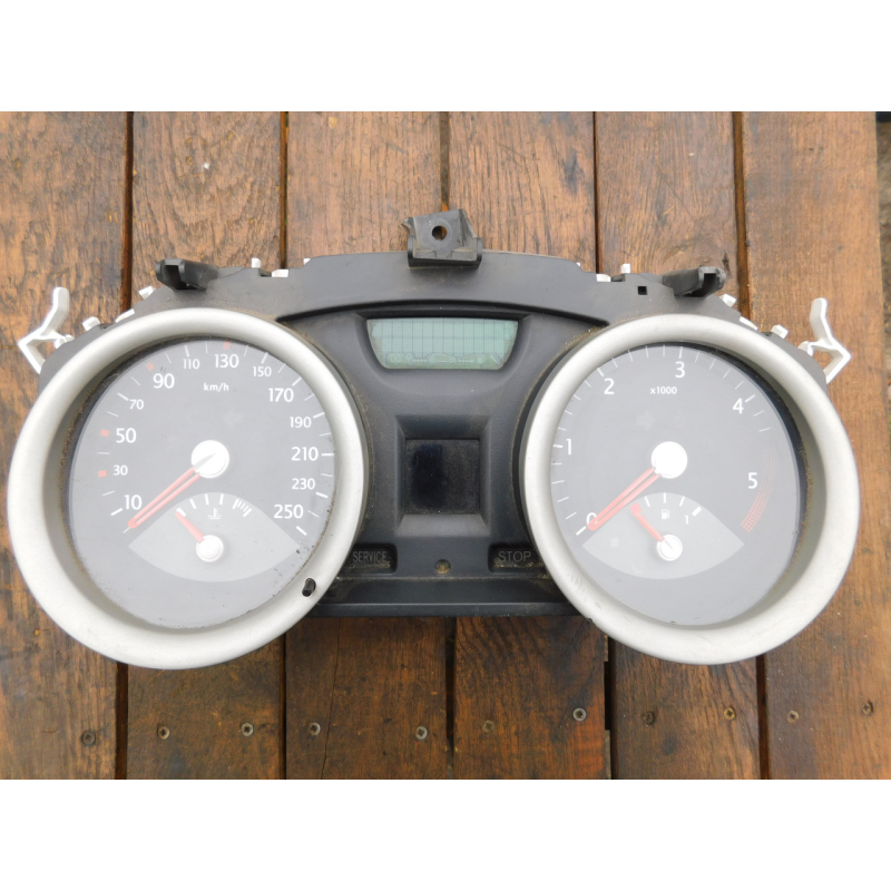 Панель приладів  RENAULT MEGANE 2. 8200399700.