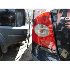 Фонарь задній лівий  FORD FOCUS 2.  2006p.