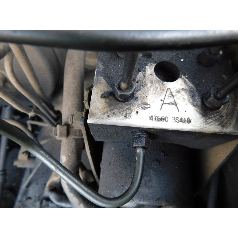 Блок ABS NISSAN NAVARA D22   2006p. 2.5d. 476603S410.