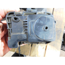 Дросельна заслінка  VW PASSAT B6.  03G128063A.