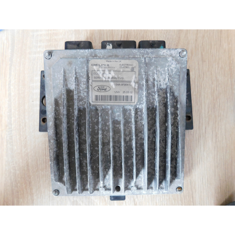 Блок керування двигуном  FORD FOCUS 1.  1.8i.  1S4A9F954CK.