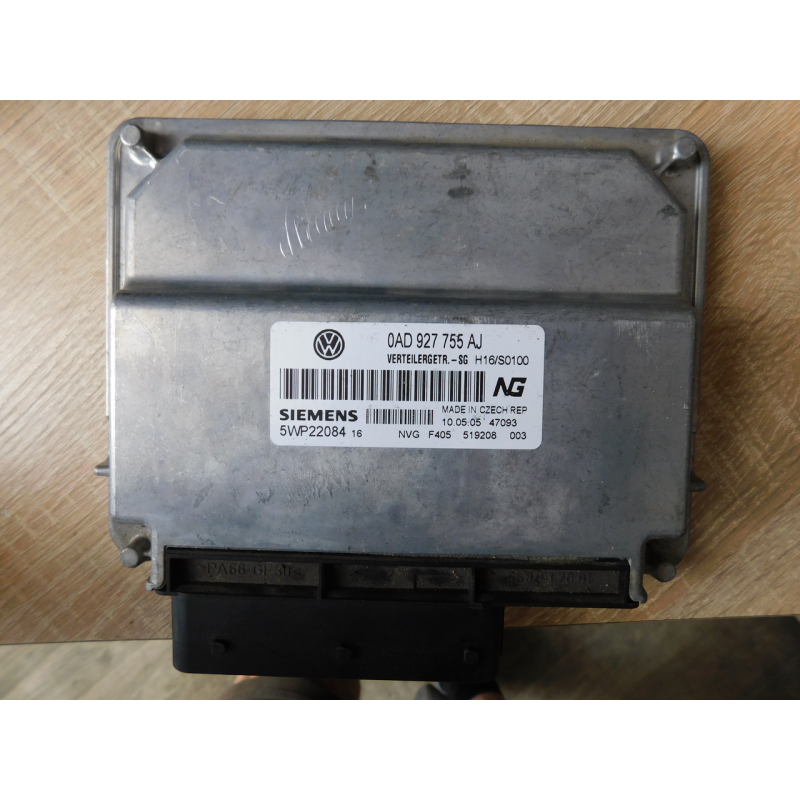 Блок управління роздаткою  VW TOUAREG  AD927755AJ.