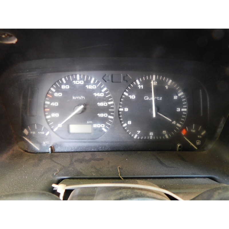 Панель приладів VW CADYY 2. 1.9TDI. Панель приладів VW CADYY 2. 1.9TDI.