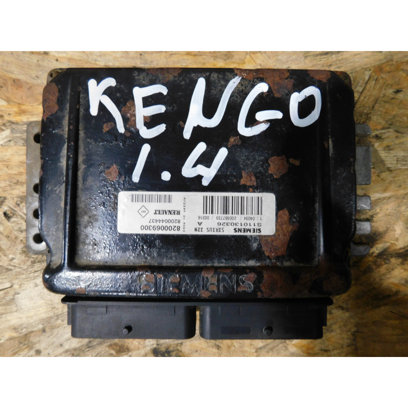 Блок керування двигуном ЕБУ  RENAULT KANGO  1.4 бензин. S110130326A. 8200069300.8200044437