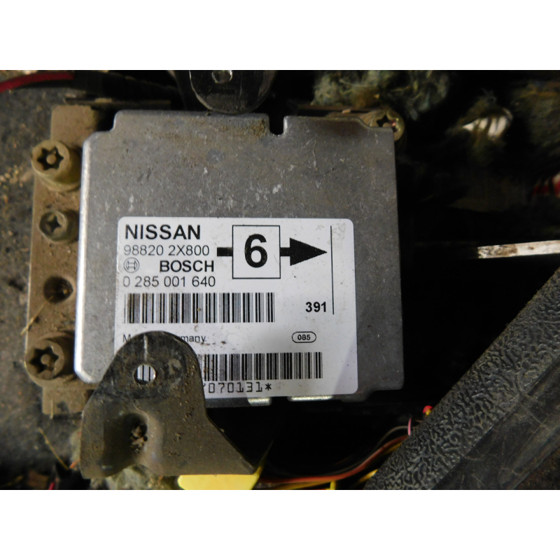 БЛОК УПРАВЛІННЯ ПОДУШКАМИ БЕЗПЕКІ  AIRBAG  NISSAN TERRANO 2.  988202X800.  0285001640.