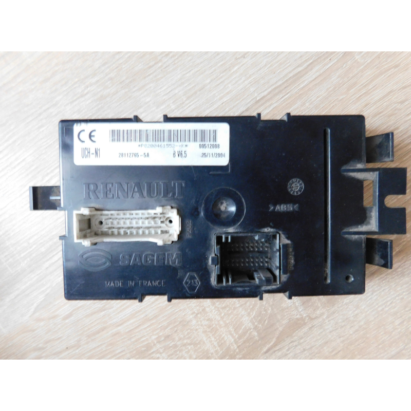 Блок комфорту OPEL VIVARO. RENAULT TRAFFIC. 28112765-5A.  P8200461552--K