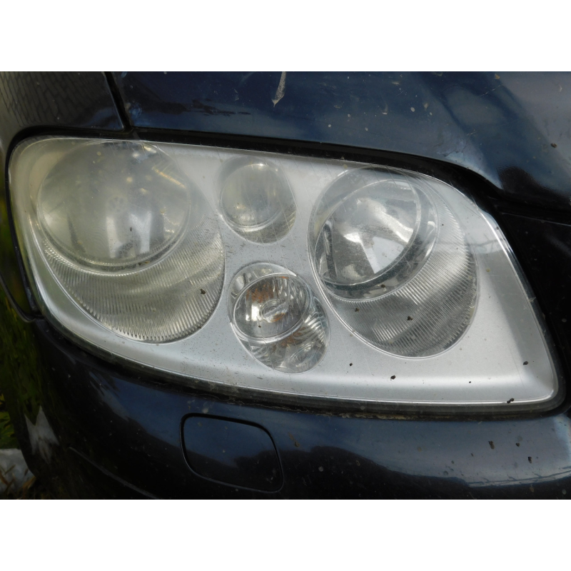 Фара передня права VW TOURAN. Фара передня права VW TOURAN.