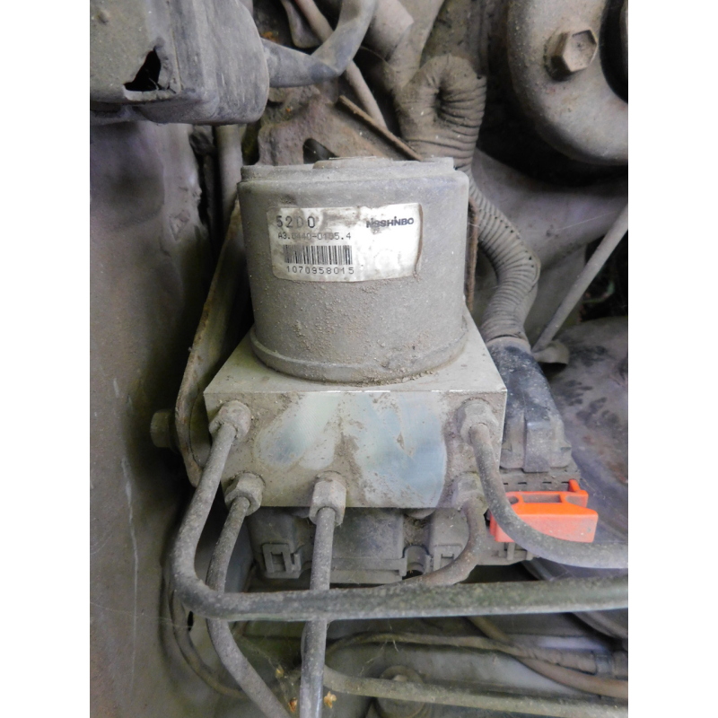 Блок  ABS  SUZUKI GRAND VITARA.  52.D0.  A3044001054.