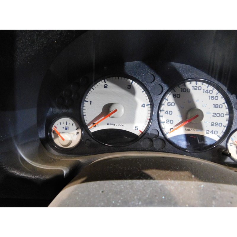 Панель приладів JEEP LIBERTY 2.8 D. Панель приладів JEEP LIBERTY 2.8 D.