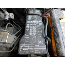 Блок запобіжників  TOYOTA LAND CRUSER  PRADO 90.  1996-2002. 8266160120.