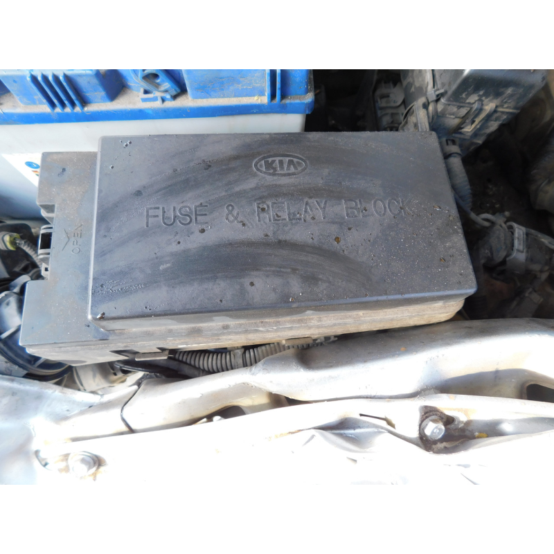 Блок запобіжників  KIA SORENTO 2.5 CRDI. 91161-3E011