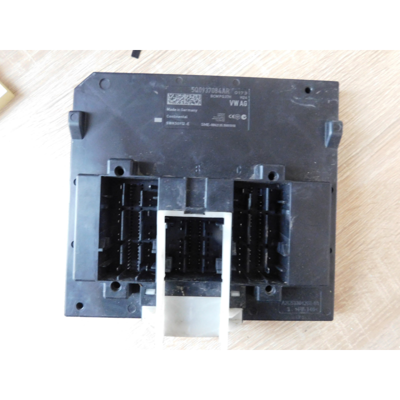 Блок комфорту  SKODA A-7. 5Q0937084AR.