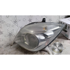 Фара передня ліва Mercedes-Benz Sprinter W906, 2006-2018 рр. A9068200161