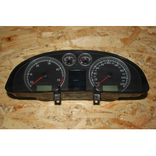 Панель приладів Volkswagen Passat B5.5 3B0 920 845 A