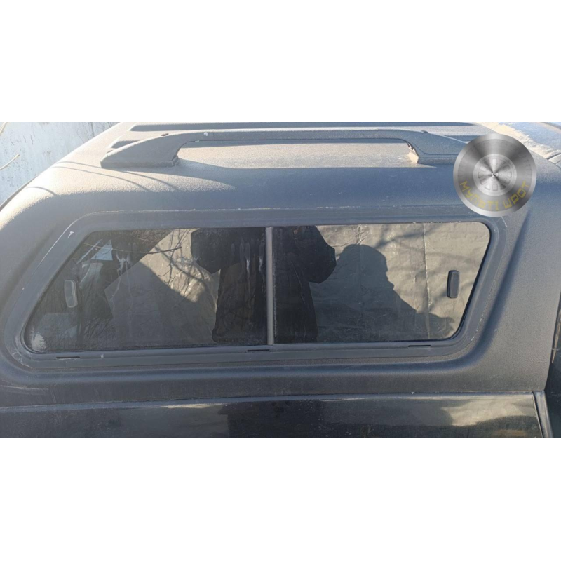 Скло (вікно)  праве в кунг Mitsubishi L200 2013 р.