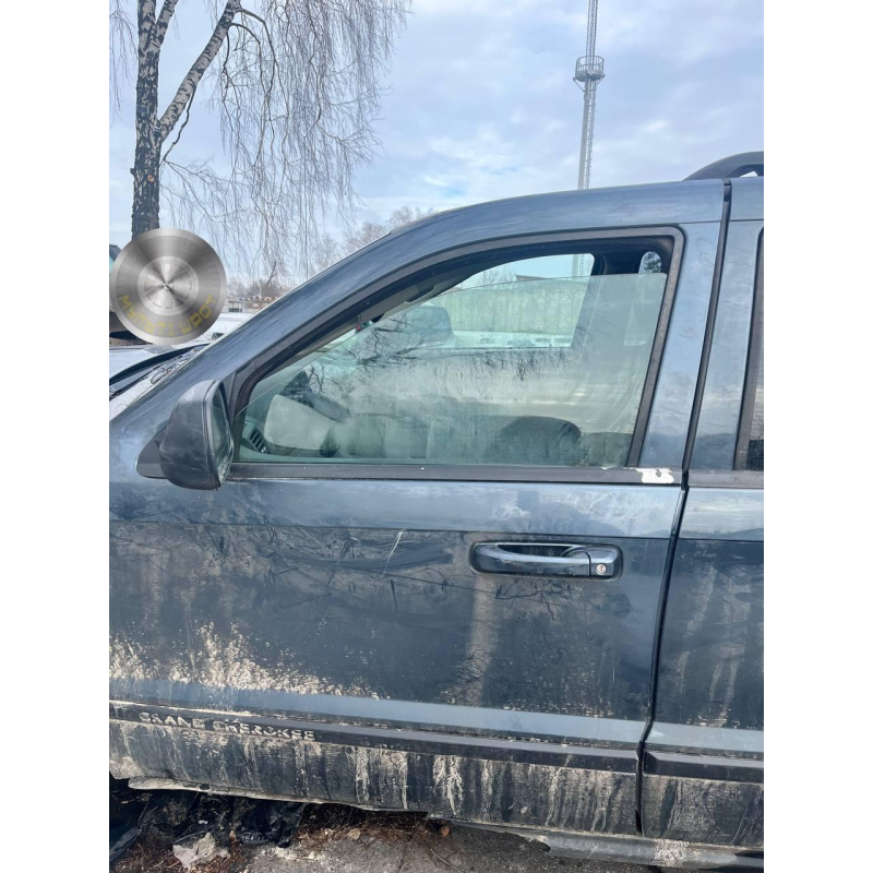 Двері передні ліві Jeep Grand Cherokee 2006р. Двері передні ліві Jeep Grand Cherokee 2006р.