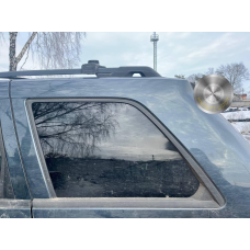 Скло глухе заднє ліве Jeep Grand Cherokee 2006